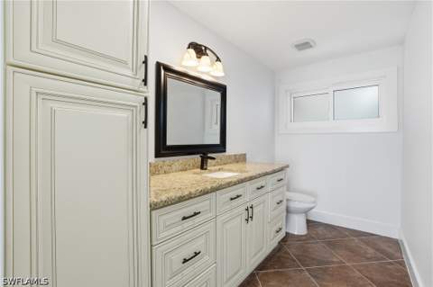 266 Curlew St, Fort Myers Beach FL - photo 18 of 50