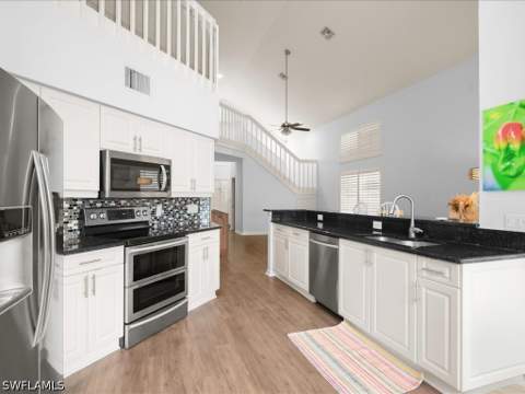 3570 Kent Dr, Naples FL - photo 9 of 38