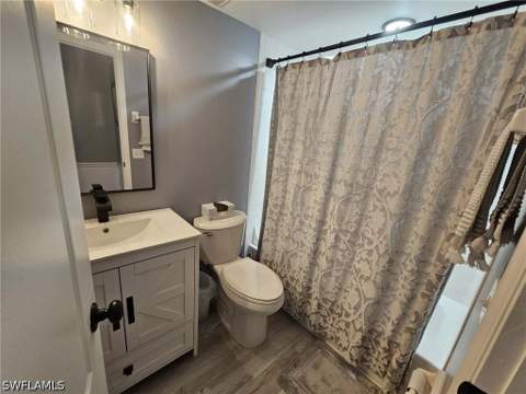 7360 Glenmoor Ln 4207, Naples FL - photo 10 of 23