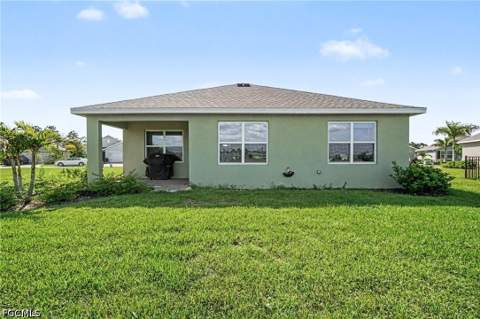 20313 Camino Torcido Loop, North Fort Myers FL - photo 14 of 24