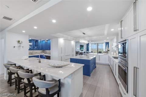 13665 Vanderbilt Dr 603, Naples FL - photo 11 of 33