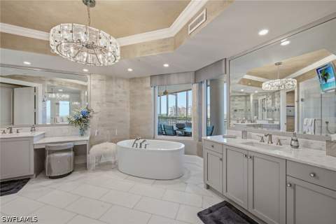 13665 Vanderbilt Dr 603, Naples FL - photo 20 of 33