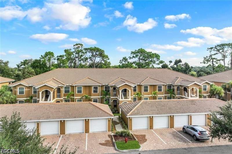 3 bedroom Condominium at 1137 Winding Pines Cir 205, Casa Di Fiori, Cape Coral — photo 2