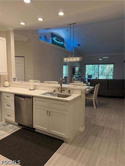 1137 Winding Pines Cir 205, Cape Coral FL - photo 6 of 23