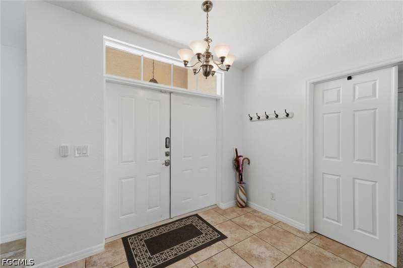 3 bedroom SingleFamilyResidence at 3418 Oasis Blvd, Cape Coral, Cape Coral — photo 4