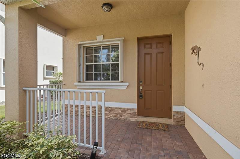 4 bedroom SingleFamilyResidence at 2513 Keystone Lake Dr, Coral Lakes, Cape Coral — photo 3