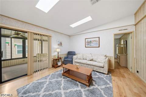 16209 Asheboro Ct, Fort Myers FL - photo 10 of 50
