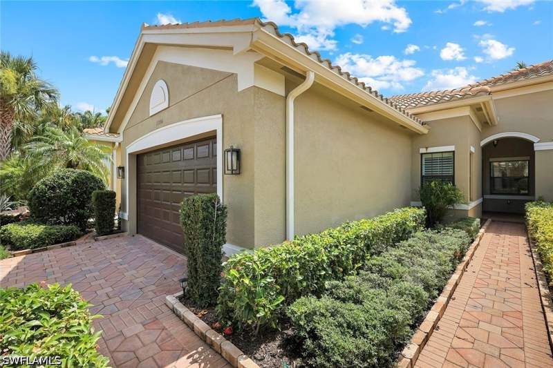 3 bedroom Attached at 13556 Coronado Dr, Marbella Isles, Naples — photo 2