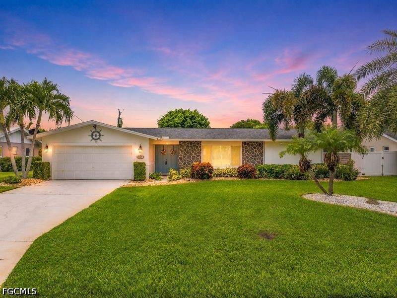 3 bedroom SingleFamilyResidence at 1220 SE 22nd St, Cape Coral, Cape Coral — photo 3