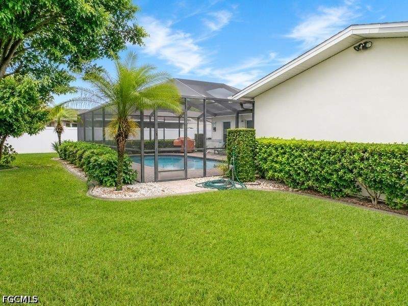 3 bedroom SingleFamilyResidence at 1220 SE 22nd St, Cape Coral, Cape Coral — photo 5