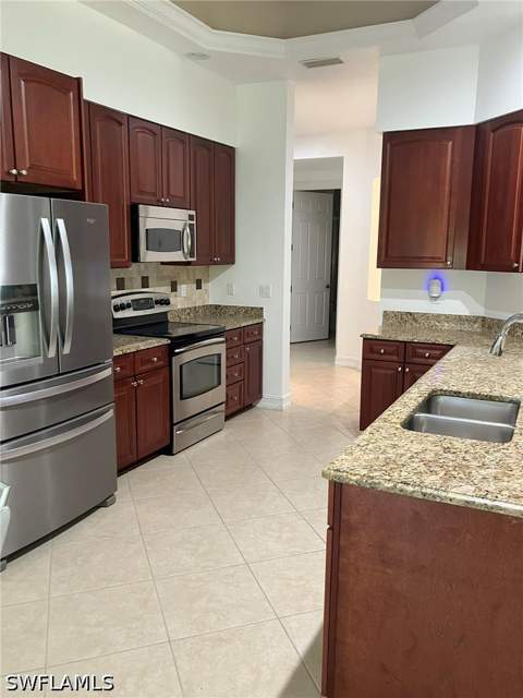 7172 Lemuria Cir 1802, Naples FL - photo 14 of 30