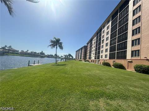 4260 SE 20th Pl 205, Cape Coral FL - photo 19 of 26
