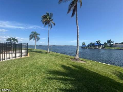 4260 SE 20th Pl 205, Cape Coral FL - photo 20 of 26
