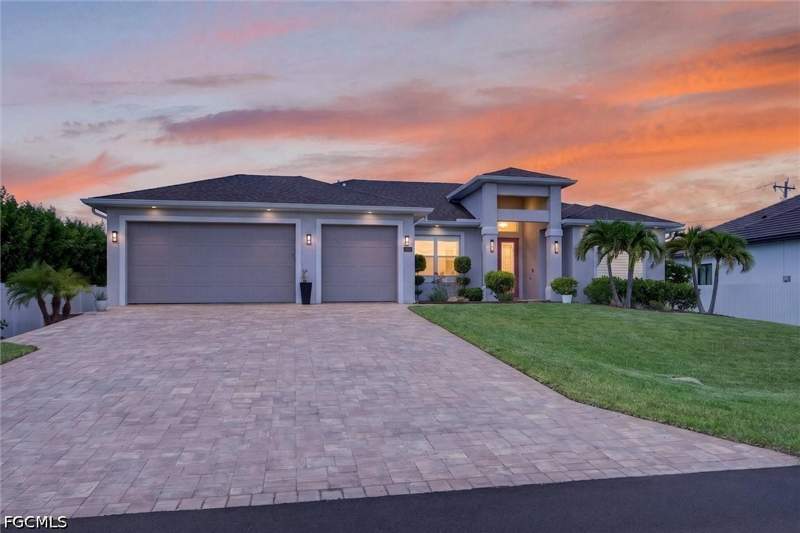 4 bedroom SingleFamilyResidence at 1605 SW 43rd St, Cape Coral, Cape Coral — photo 2