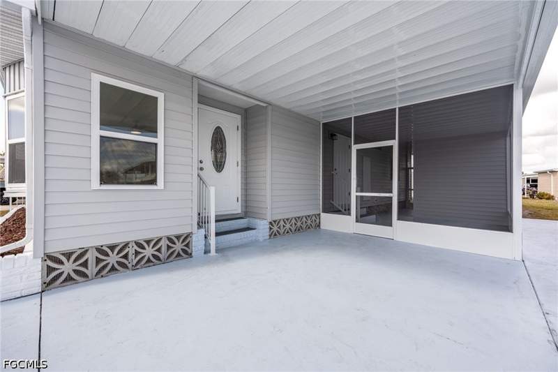 2 bedroom ManufacturedHome at 479 Nicklaus Blvd, Six Lakes Country Club, North Fort Myers — photo 2