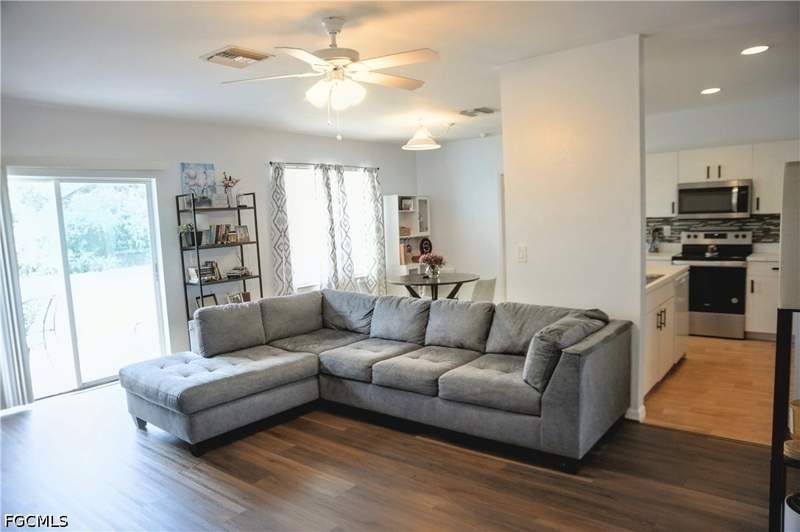 3 bedroom SingleFamilyResidence at 1220 Cloplon St E, Lehigh Acres, Lehigh Acres — photo 3