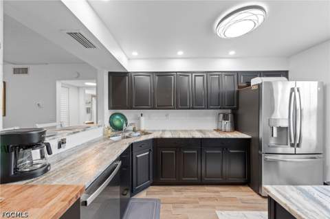 7104 Nantucket Cir 3, North Fort Myers FL - photo 7 of 33