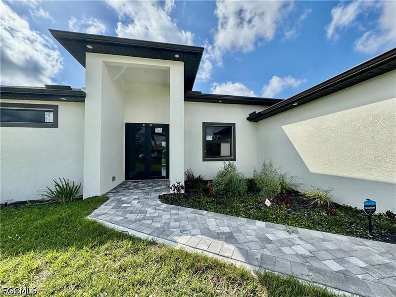 4 bedroom SingleFamilyResidence at 1510 NW 31st Pl, Cape Coral, Cape Coral — photo 3