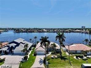 3 bedroom SingleFamilyResidence at 702 SW 52nd St, Cape Coral, Cape Coral — photo 2