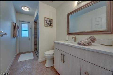 318 SW 28th St, Cape Coral FL - photo 16 of 35