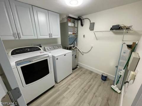 1344 Derbyshire Ct D-101, Naples FL - photo 16 of 18