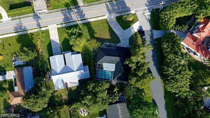 4 bedroom SingleFamilyResidence at 5535 Winkler Rd, Natoma Park, Fort Myers — photo 2