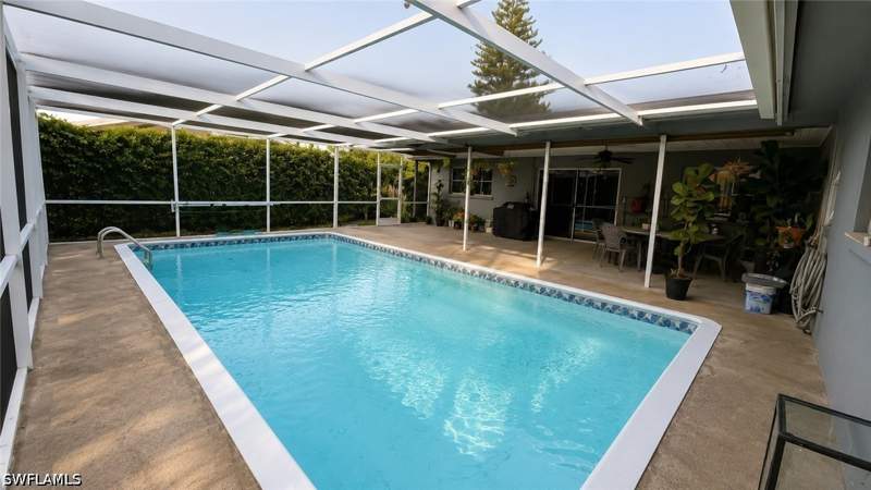 4 bedroom SingleFamilyResidence at 5535 Winkler Rd, Natoma Park, Fort Myers — photo 5