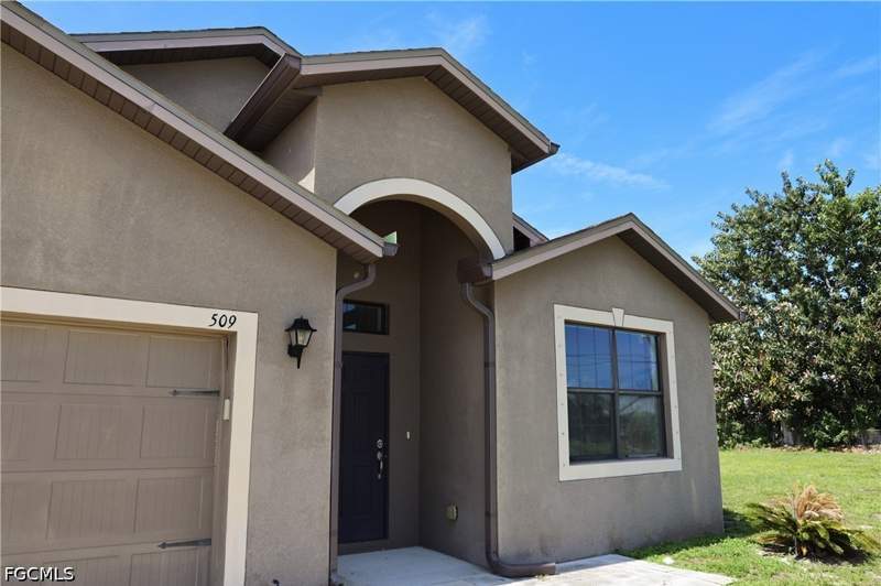 4 bedroom SingleFamilyResidence at 509 SW 28th St, Cape Coral, Cape Coral — photo 3