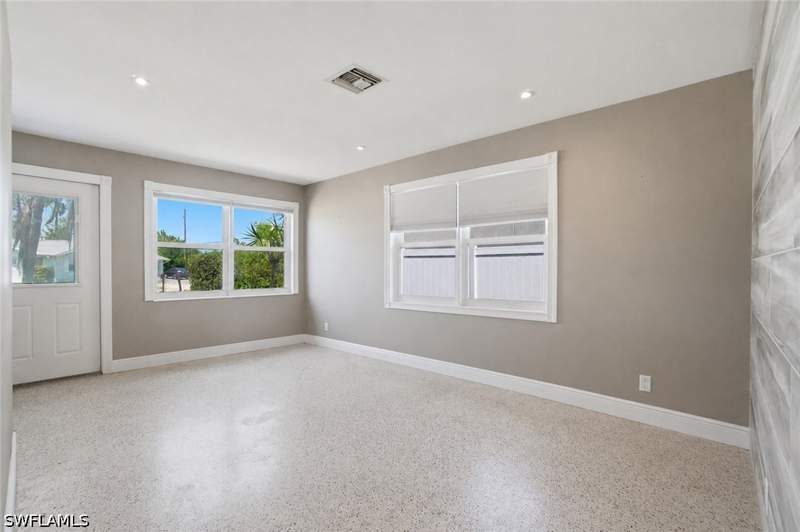 3 bedroom SingleFamilyResidence at 794 107th Ave N, Naples Park, Naples — photo 5