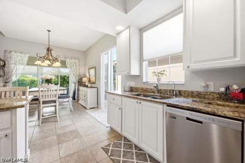 2314 Heydon Cir W, Naples FL - photo 14 of 49