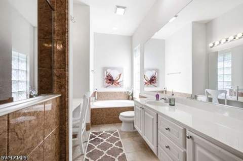 2314 Heydon Cir W, Naples FL - photo 24 of 49