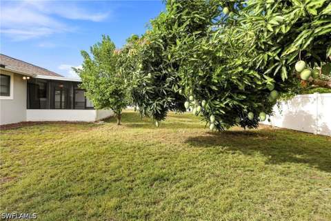 18500 Sarasota Rd, Fort Myers FL - photo 11 of 41