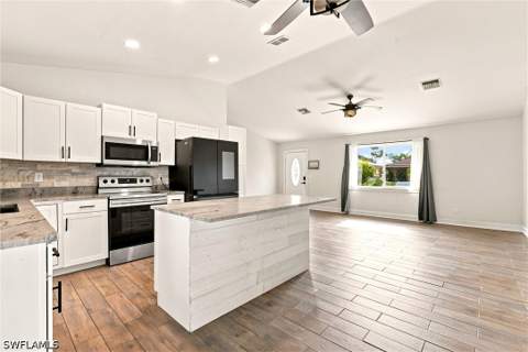 18500 Sarasota Rd, Fort Myers FL - photo 13 of 41