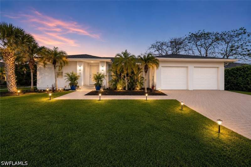 3 bedroom SingleFamilyResidence at 467 Balsam Ct, Marco Island, Marco Island — photo 2