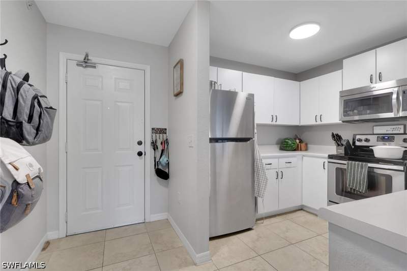 2 bedroom Condominium at 8304 Key Royal Cir 1723, Key Royal Condominiums, Naples — photo 2