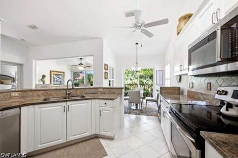 2515 Talon Ct 404, Naples FL - photo 21 of 50