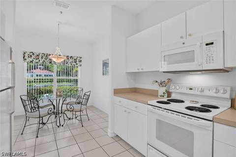 975 Tarpon Cove Dr 103, Naples FL - photo 12 of 45