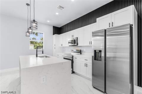 748 Chestnut St E, Lehigh Acres FL - photo 10 of 32
