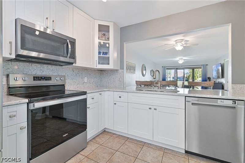 2 bedroom Condominium at 15488 Admiralty Cir 2, Admiralty Yacht & Racquet Club, North Fort Myers — photo 4