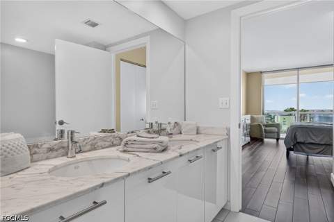 3000 Oasis Grand Blvd 505, Fort Myers FL - photo 17 of 50
