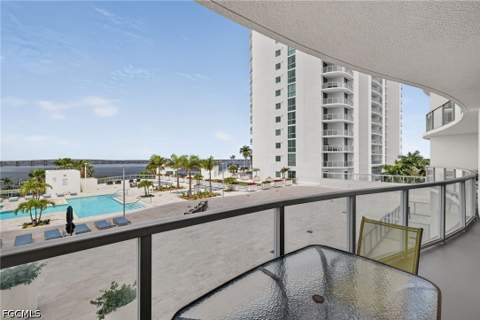 3000 Oasis Grand Blvd 505, Fort Myers FL - photo 23 of 50