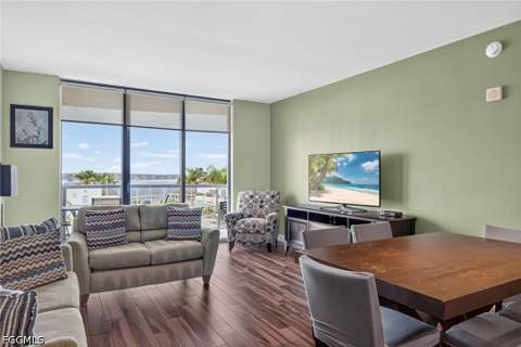 3000 Oasis Grand Blvd 505, Fort Myers FL - photo 6 of 50