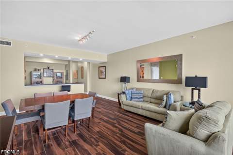 3000 Oasis Grand Blvd 505, Fort Myers FL - photo 8 of 50