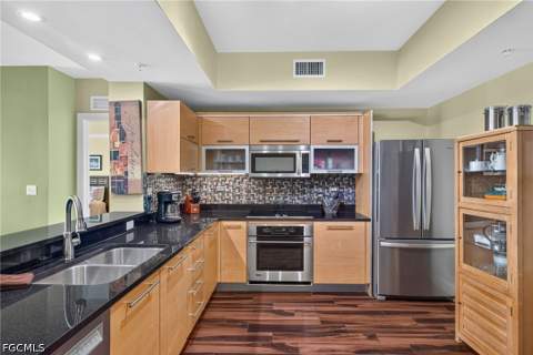 3000 Oasis Grand Blvd 505, Fort Myers FL - photo 9 of 50