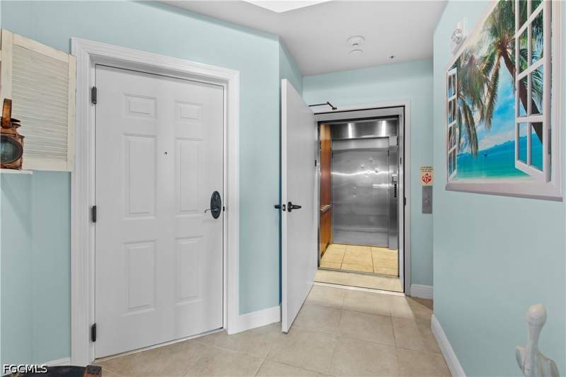 3 bedroom Condominium at 2745 1st St 801, St. Tropez, Fort Myers — photo 5