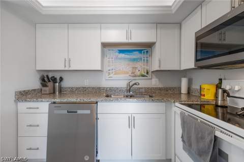 1400 Pompei Ln 23, Naples FL - photo 16 of 38