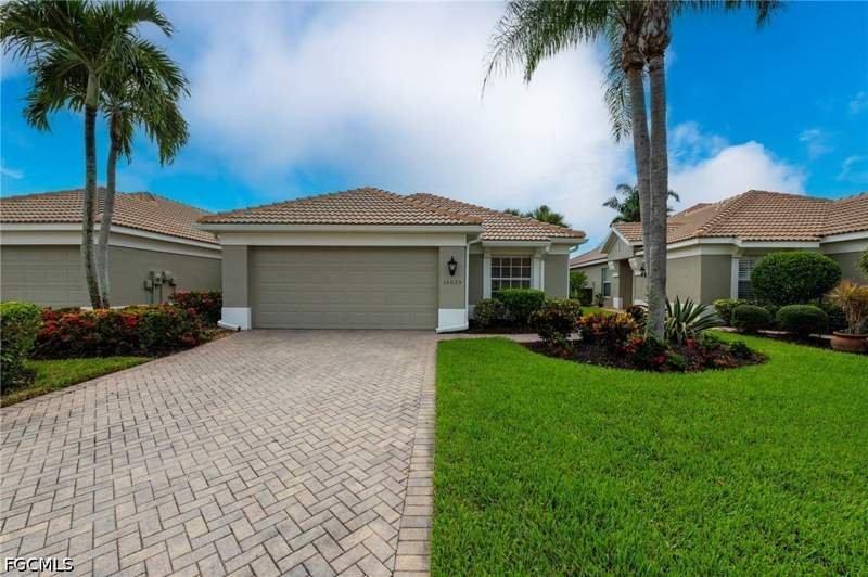 2 bedroom Attached at 10025 Majestic AVE, MAJESTIC POINTE, Fort Myers — photo 1