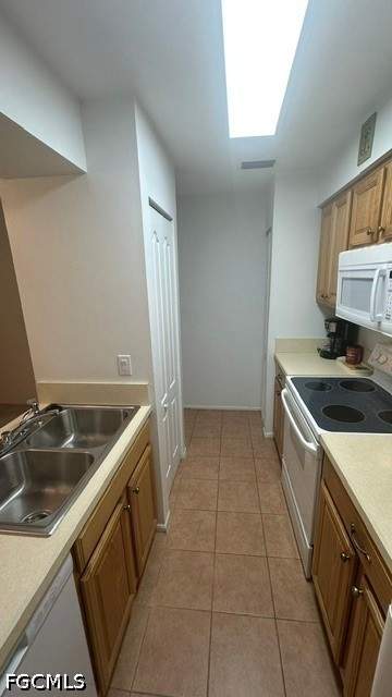 13126 Feather Sound Dr 316, Fort Myers FL - photo 17 of 19