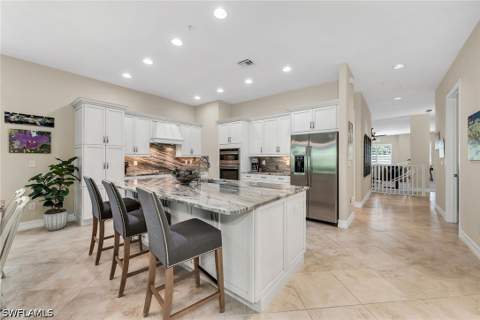 7825 Hawthorne Dr 2104, Naples FL - photo 6 of 41