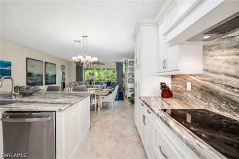 7825 Hawthorne Dr 2104, Naples FL - photo 8 of 41